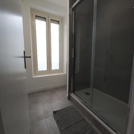 Le 29 Spacieux , Wifi Et Climatisation شقة *