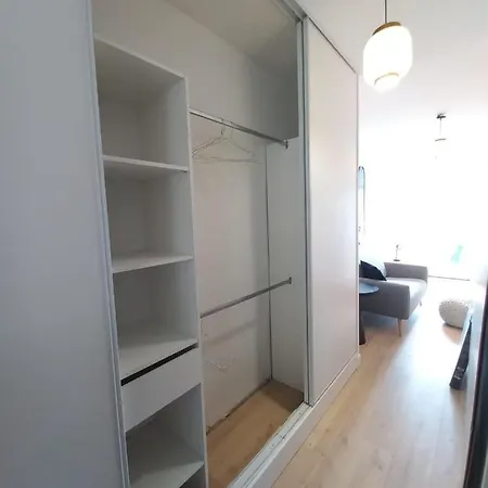Le 29 Spacieux , Wifi Et Climatisation شقة *